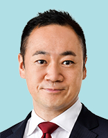 鈴木馨祐 議員の顔写真