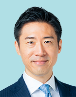 塩崎彰久 議員の顔写真