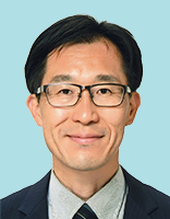 小山展弘 議員の顔写真