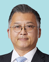 浦野靖人 議員の顔写真